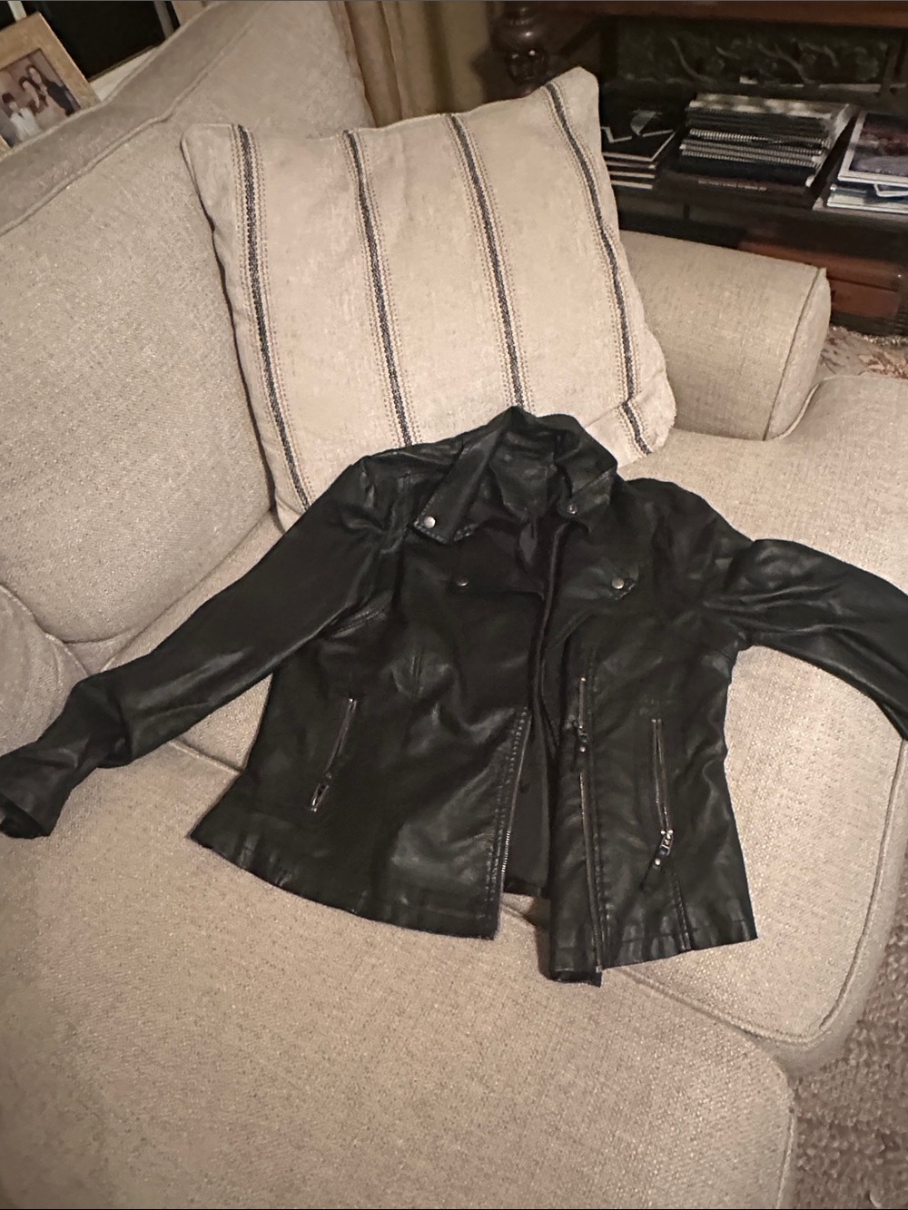 Max studio classic  Women’s Leather Jacket